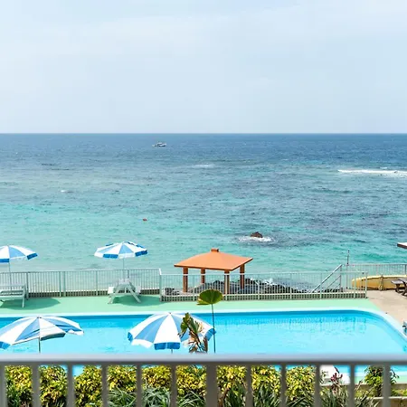 Hotel Miyuki Beach Onna Extérieur photo